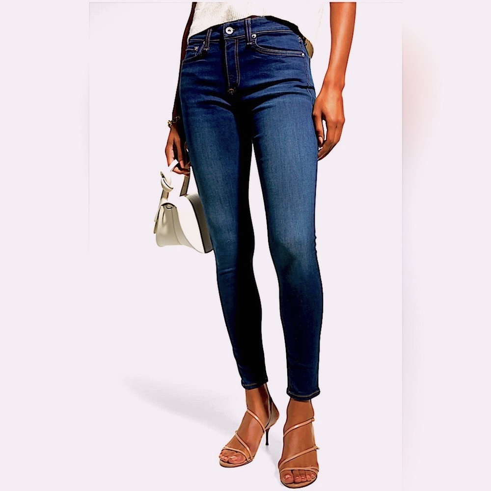 Rag & Bone Heritage Skinny Jeans
Size 29